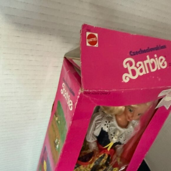 1990 Vintage Barbie Dolls of the World Czechoslovakian - Picture 7 of 10